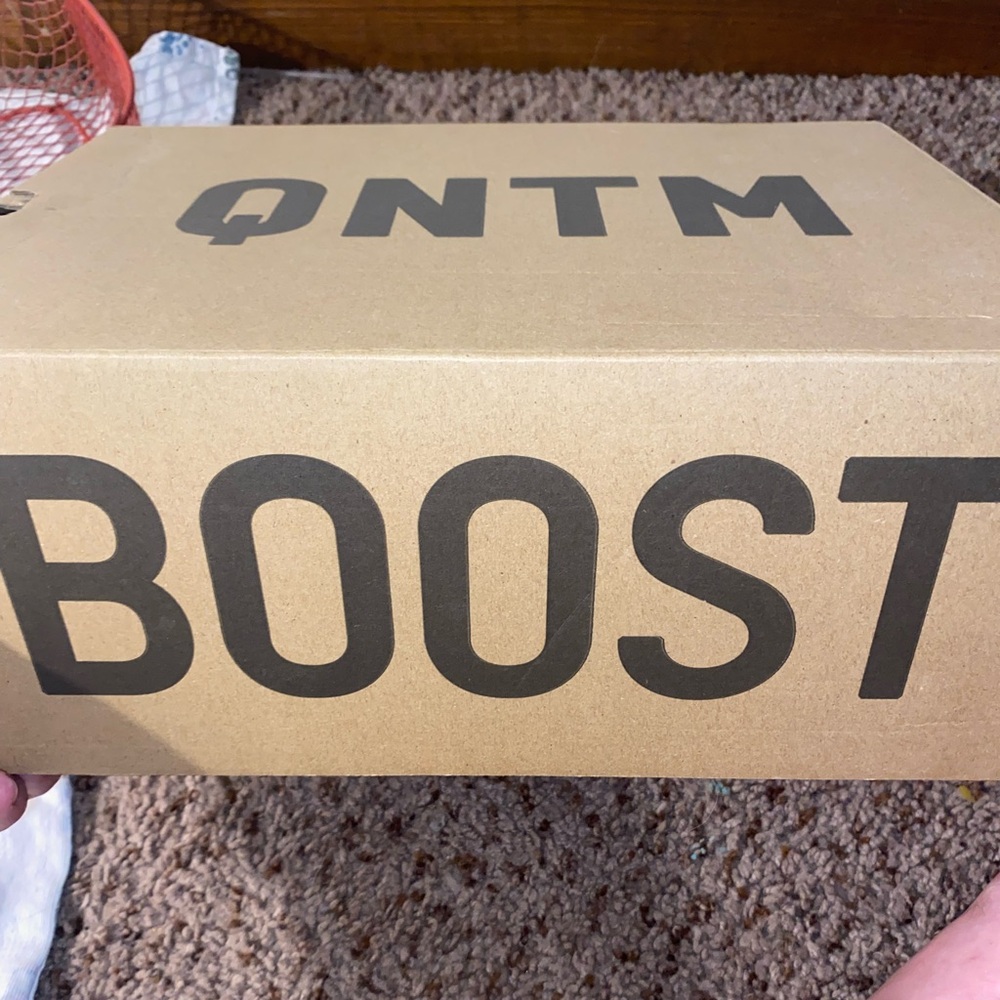 Yeezy size 5y - Picture 3 of 5